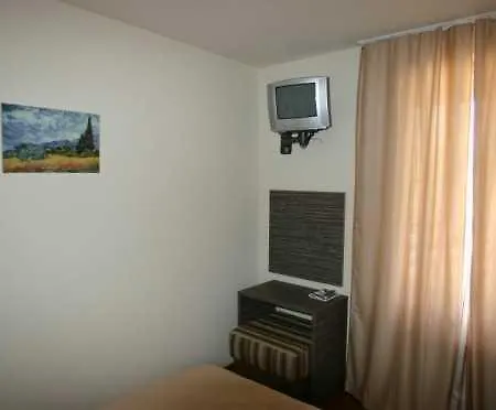 Aparthotel Redenka 3*