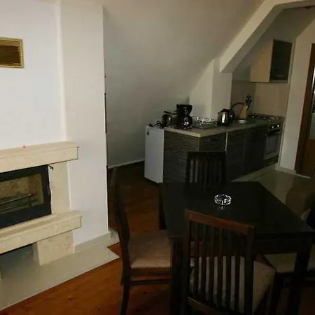 Redenka Aparthotel 3*