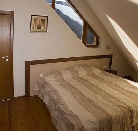 Redenka Aparthotel 3*